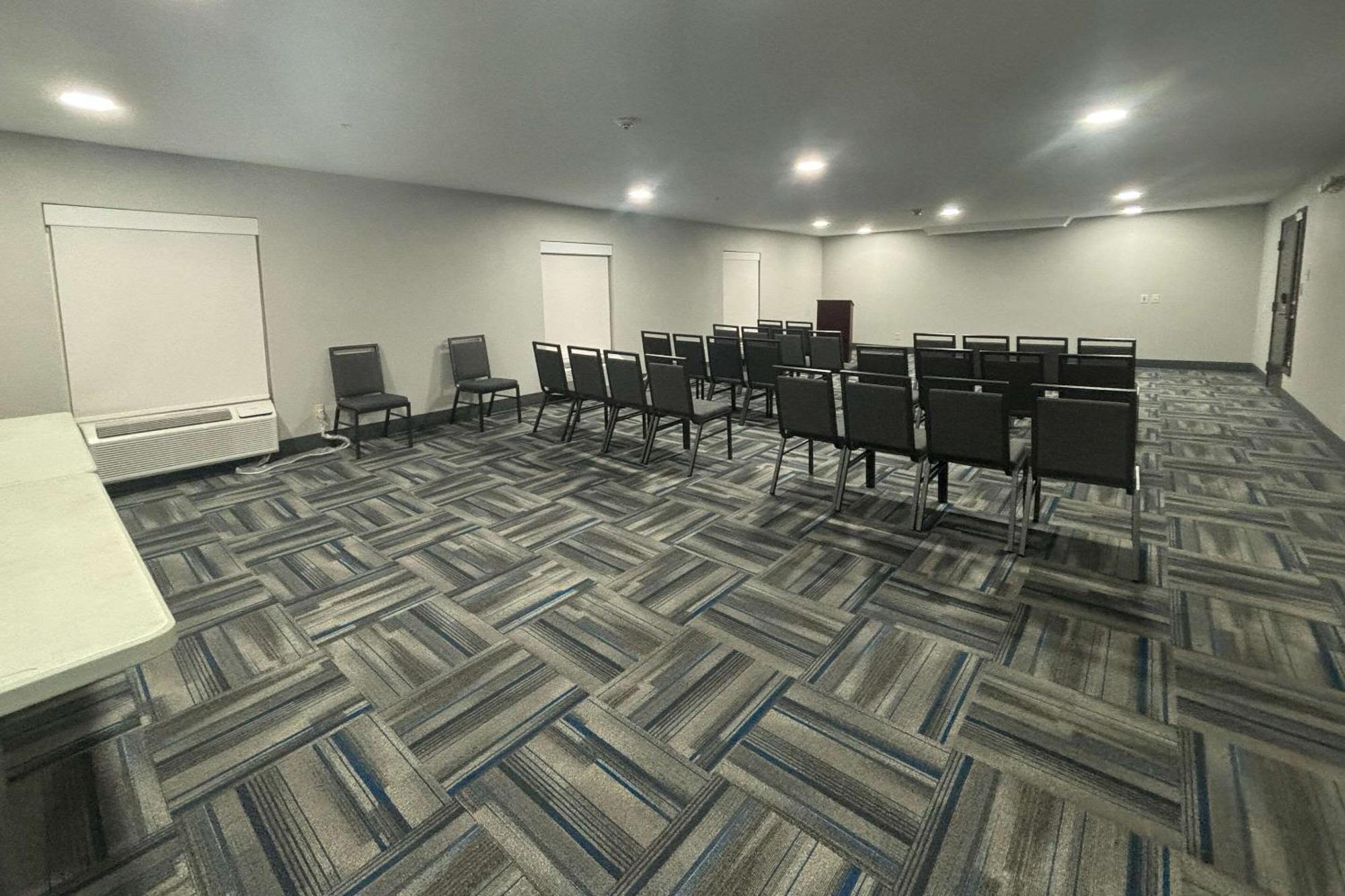 Quality Inn & Suites At Airport Blvd I-65 Мобил Экстерьер фото